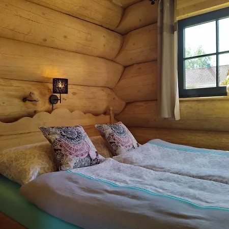 Naturstammhaus Tollensesee Chalet