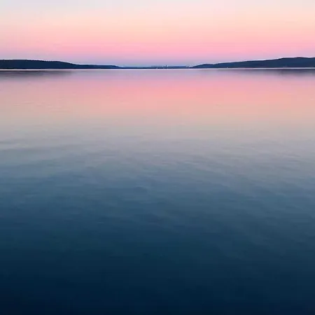 Chalet Naturstammhaus Tollensesee *