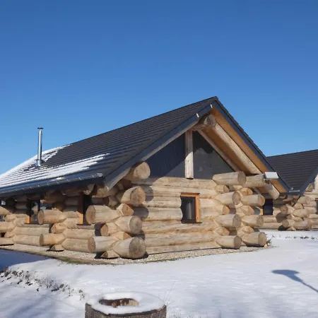 Naturstammhaus Tollensesee