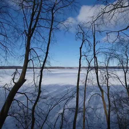 Naturstammhaus Tollensesee *