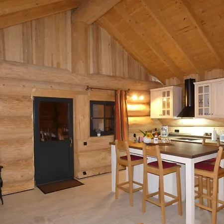 Naturstammhaus Tollensesee Chalet