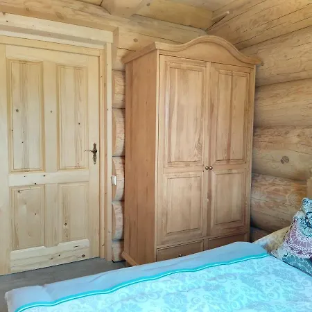 Naturstammhaus Tollensesee Chalet *