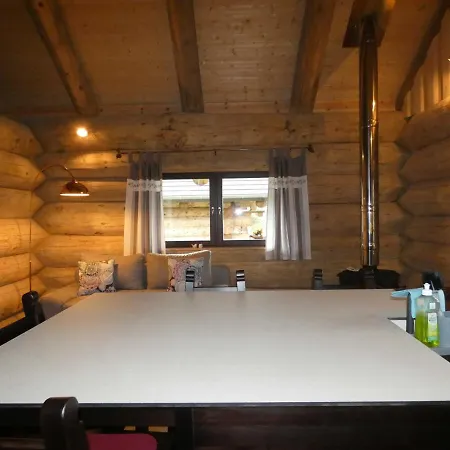 Naturstammhaus Tollensesee Chalet